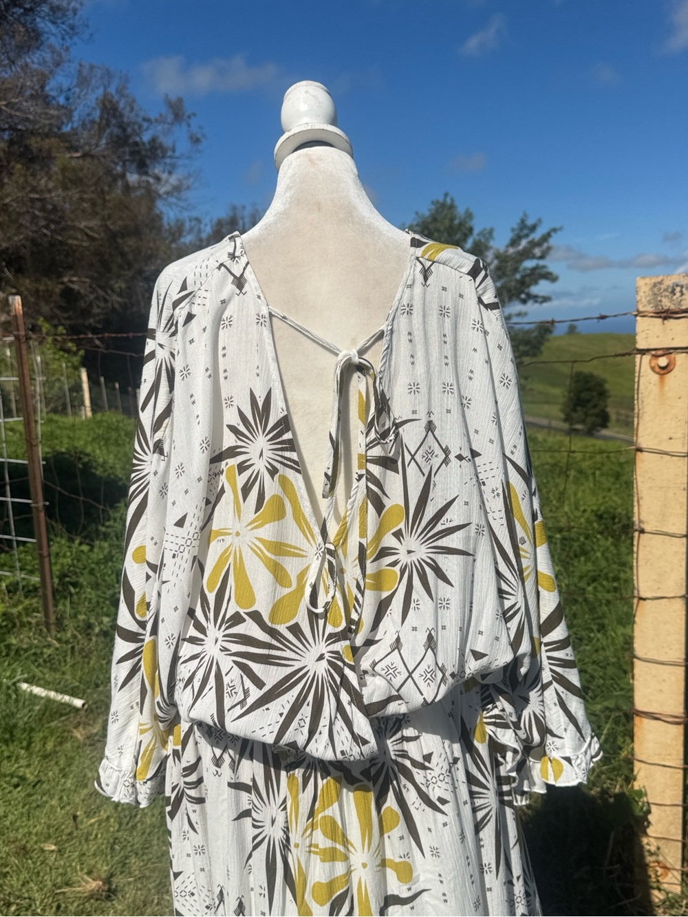 Tanoa Hawaii Tiare Polynesia Resortwear Ruffled Short Sleeve MIDI Dress 3x - Picture 6 of 8